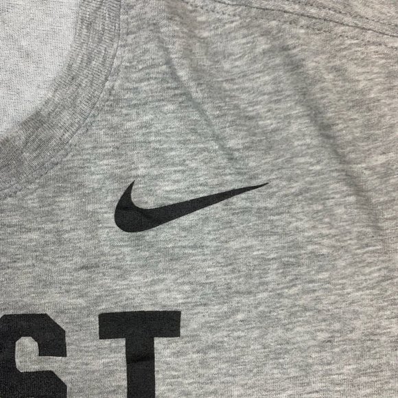 Vintage Nike Grey Short Sleeved Graphic T-Shirt Size Mens Medium - Picture 3 of 4